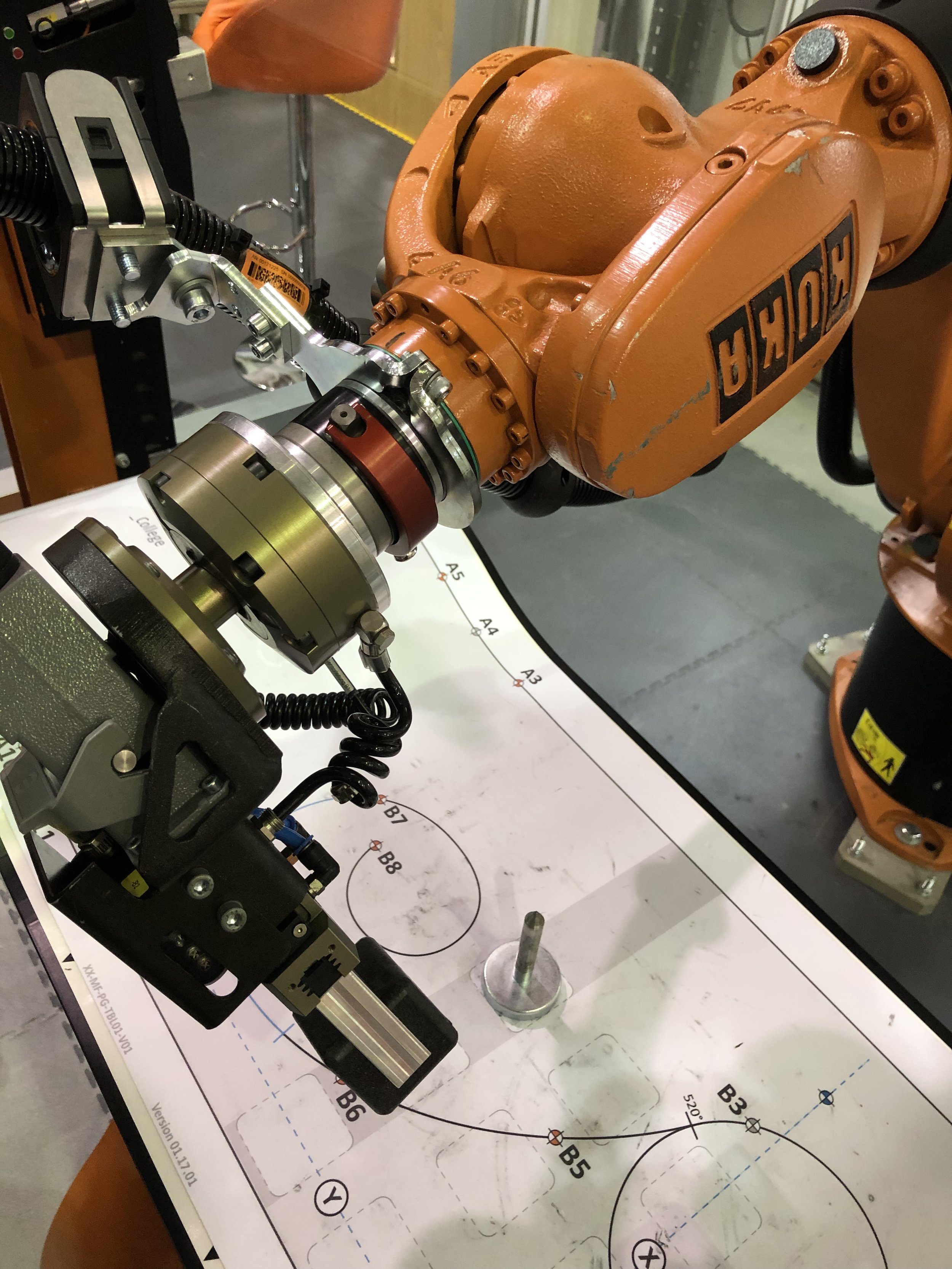 KUKA1.jpg